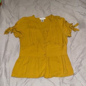 Mustard top